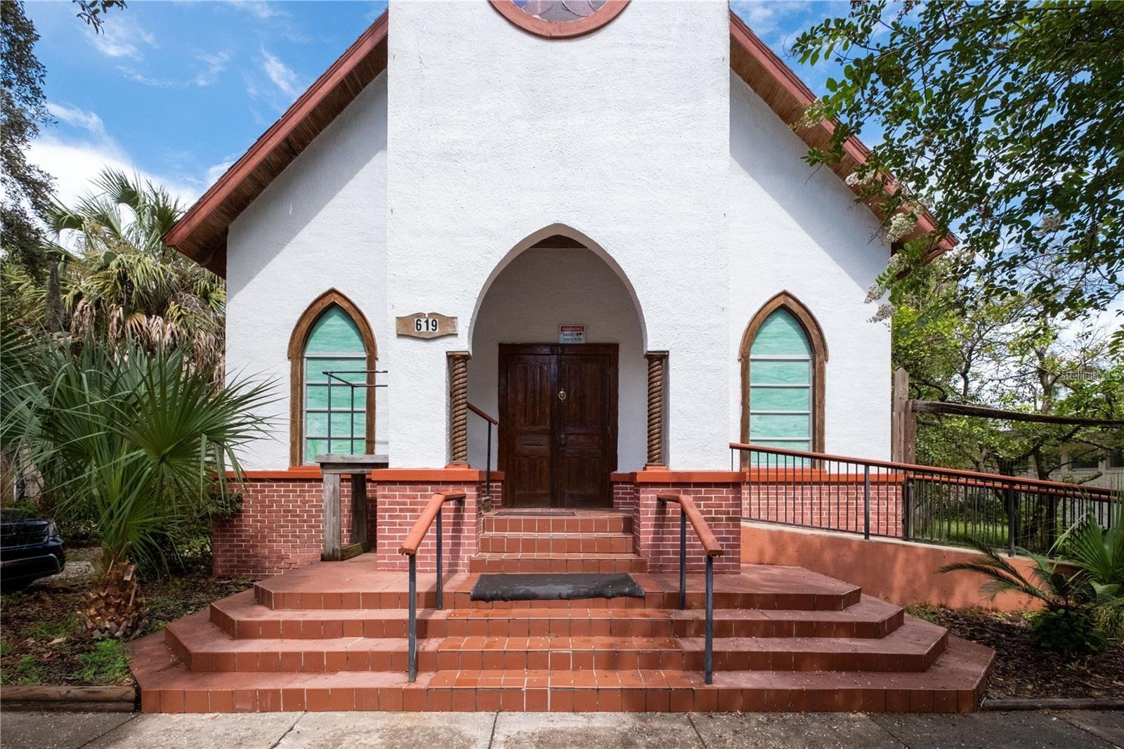 619 NE 1ST STREET