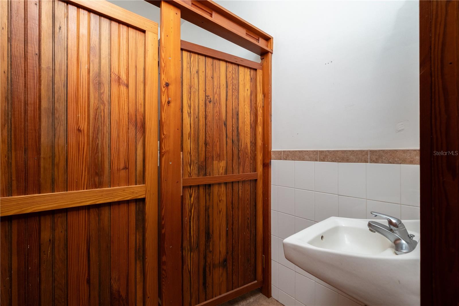 GAINESVILLE BRUSH ADD TO- - Commercial Sale