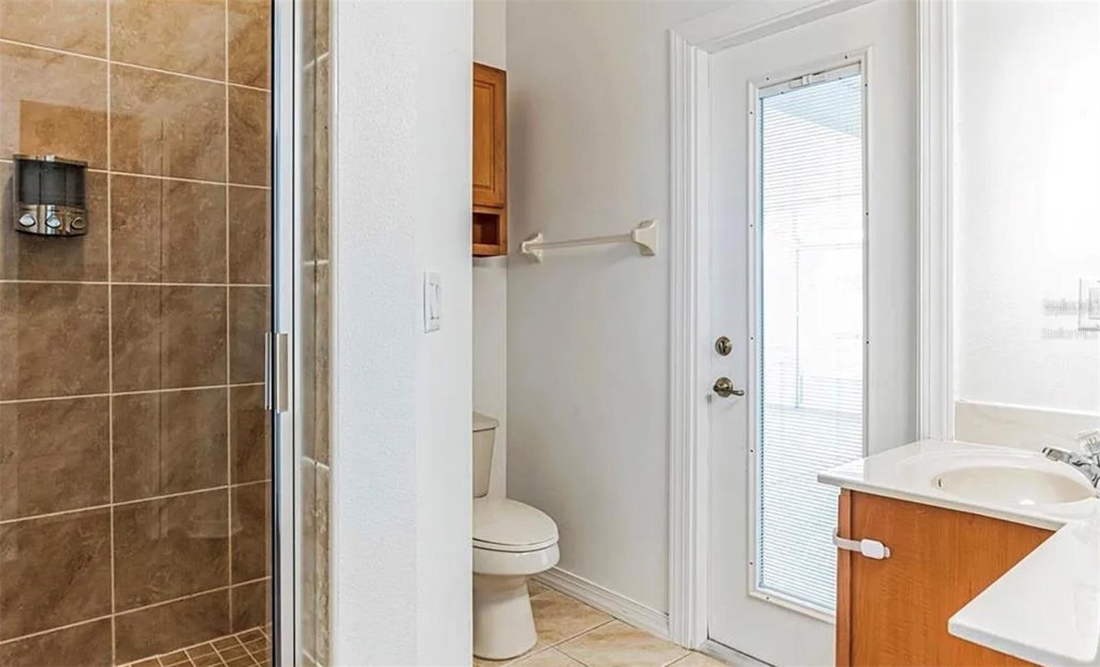 CANOE CREEK LAKES ADD - Residential Lease