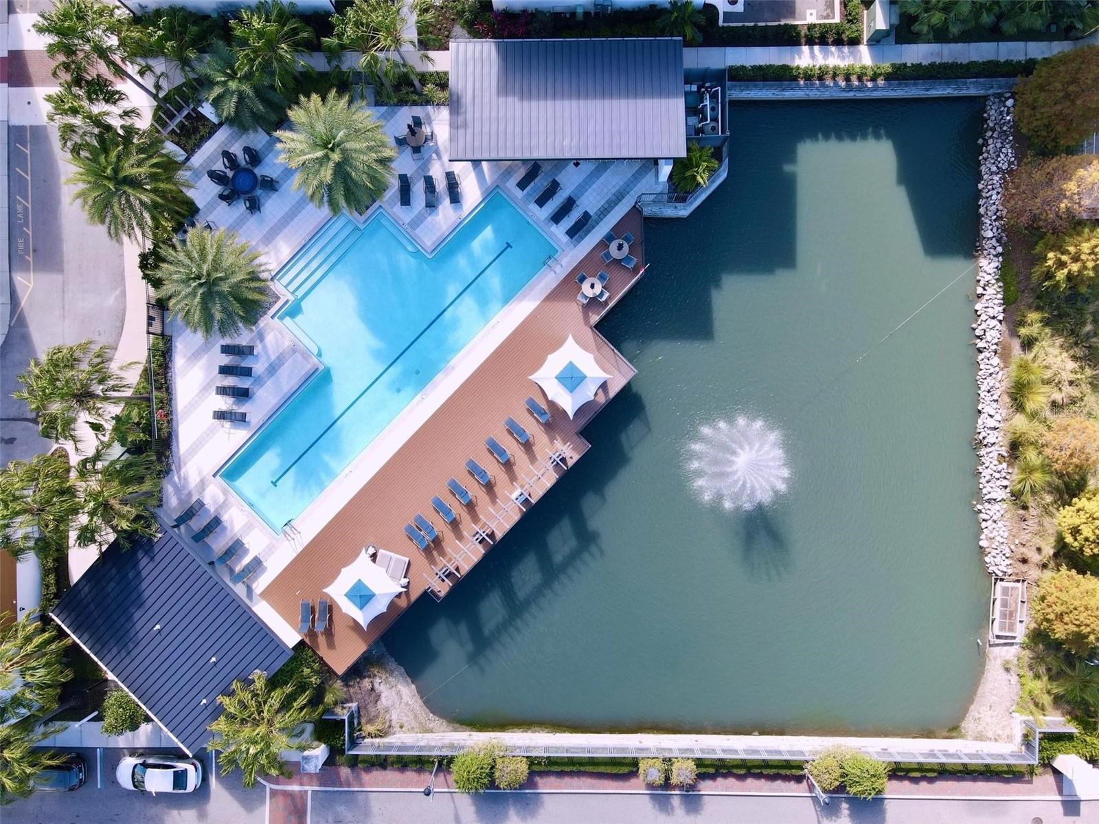 WESTSHORE VILLAGE TWNHMS - Residential