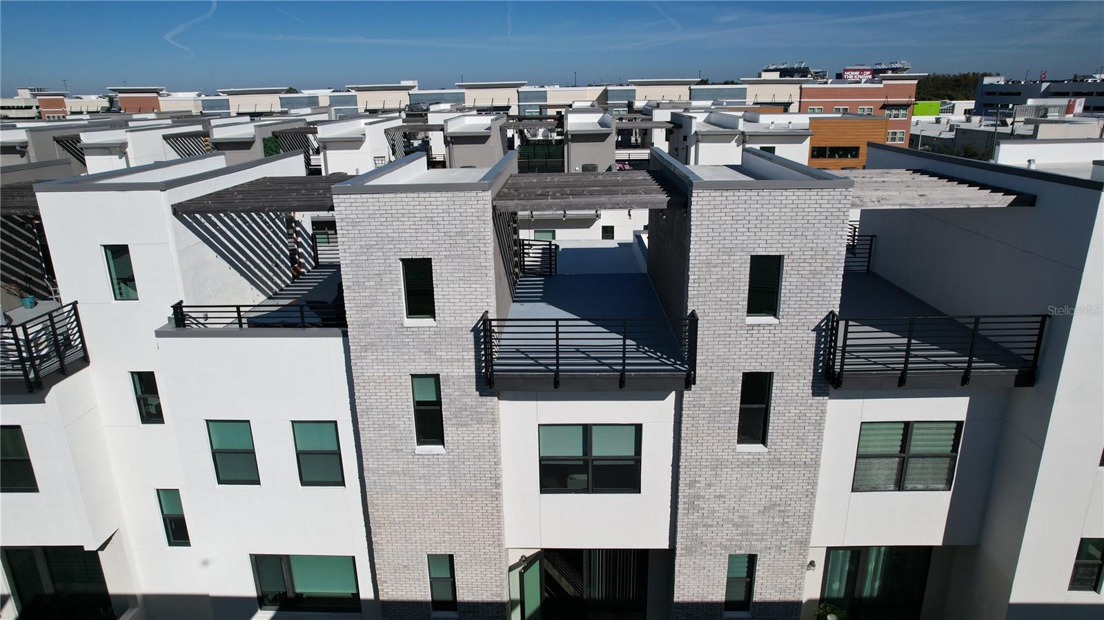 WESTSHORE VILLAGE TWNHMS - Residential