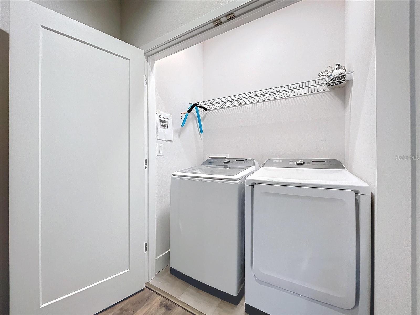 WESTSHORE VILLAGE TWNHMS - Residential