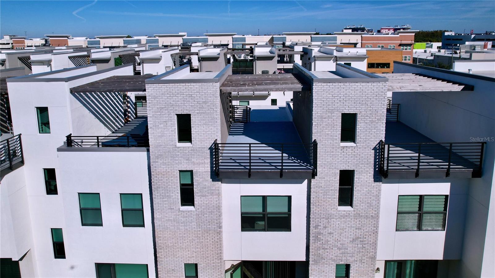 WESTSHORE VILLAGE TWNHMS - Residential