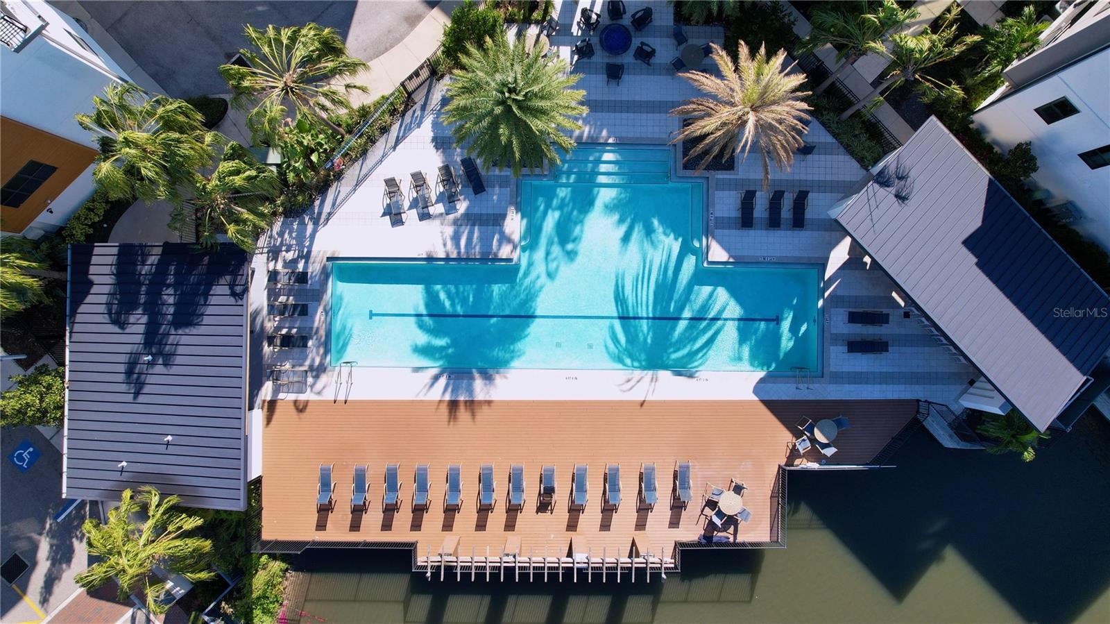 WESTSHORE VILLAGE TWNHMS - Residential