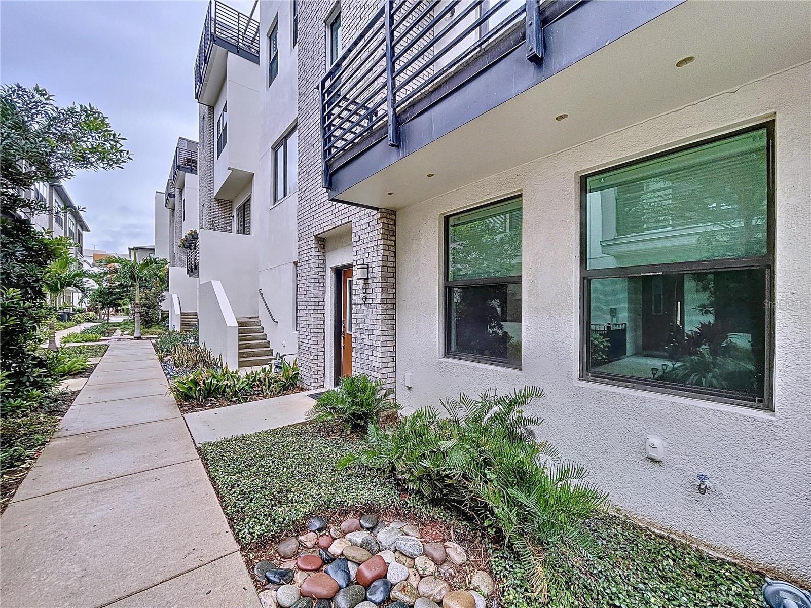 WESTSHORE VILLAGE TWNHMS - Residential