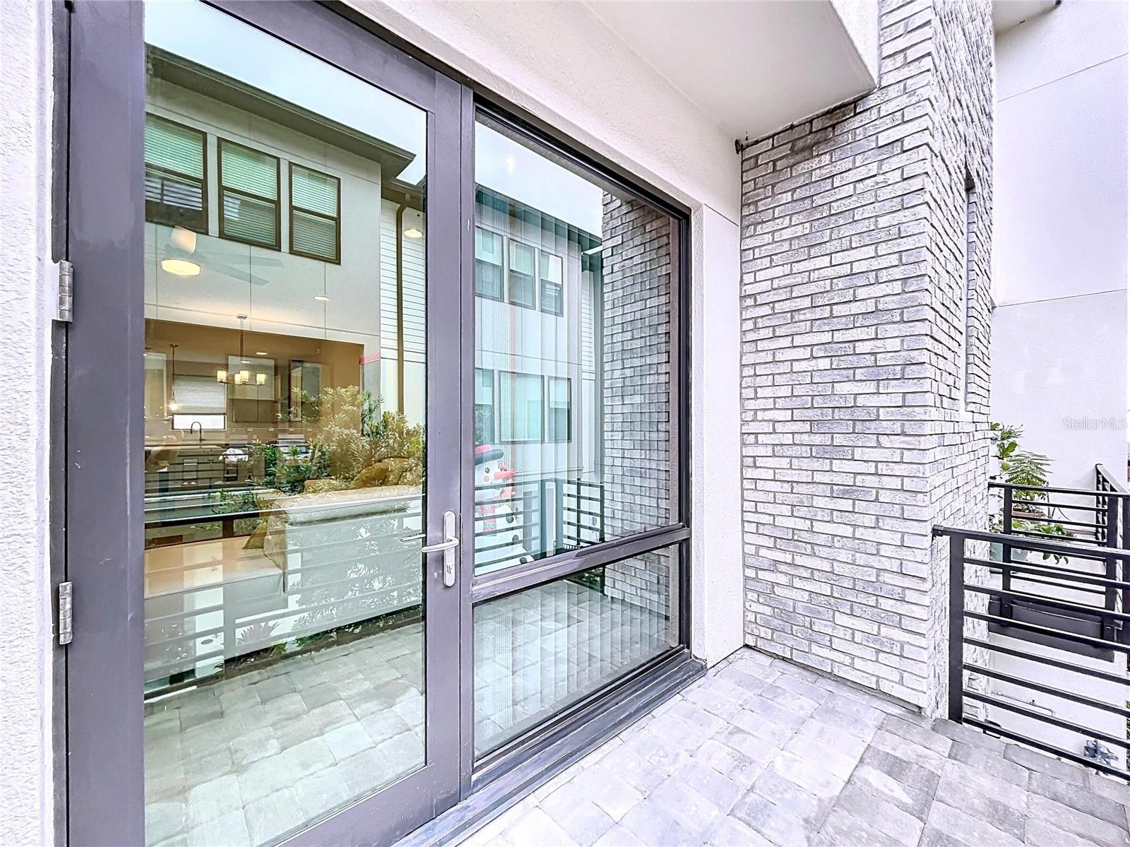 WESTSHORE VILLAGE TWNHMS - Residential