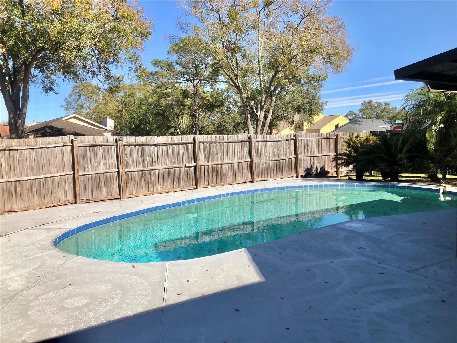 MOSS POINTE - Residential