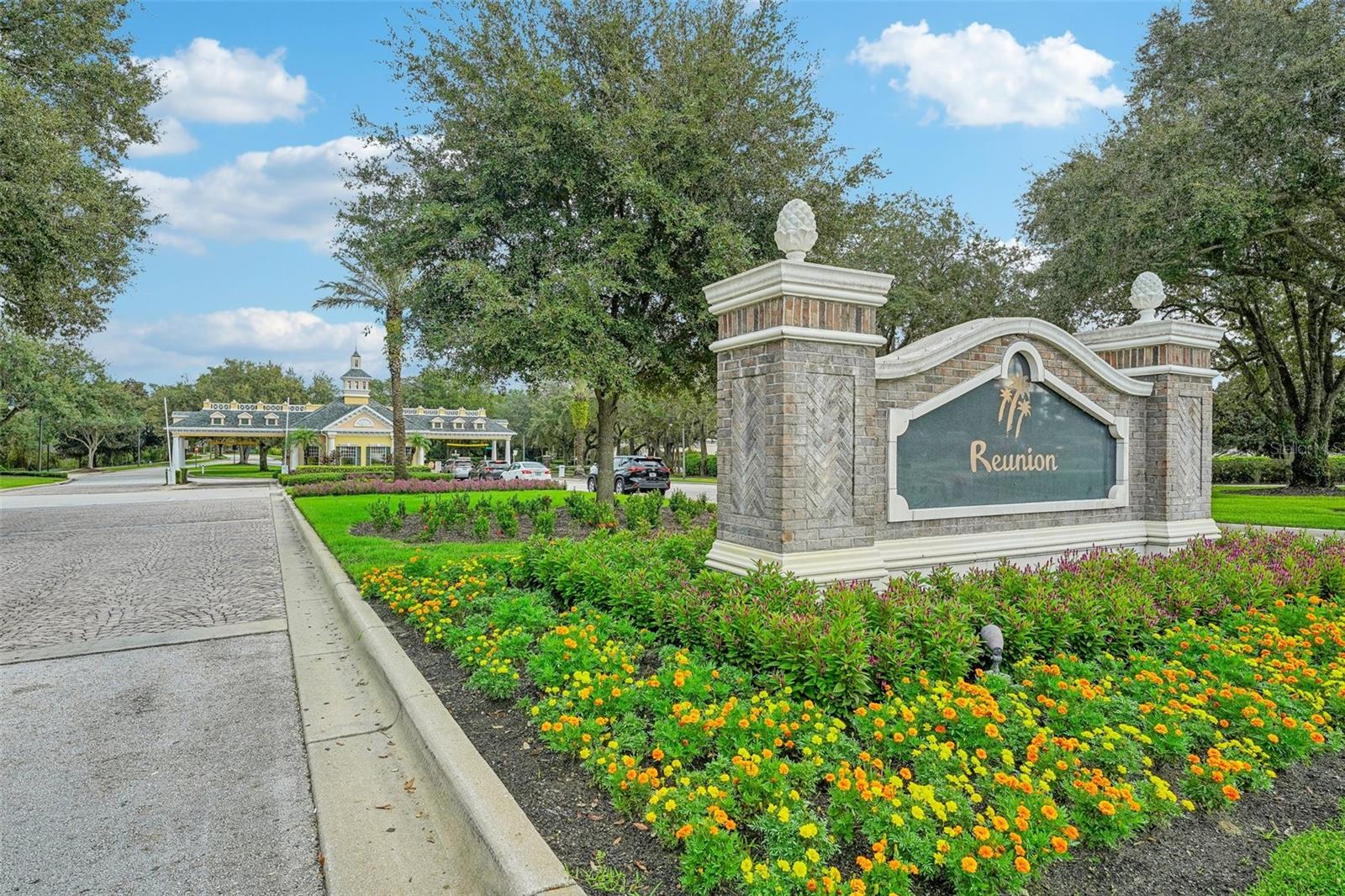 HERITAGE CROSSING CONDO PH 5 - Residential