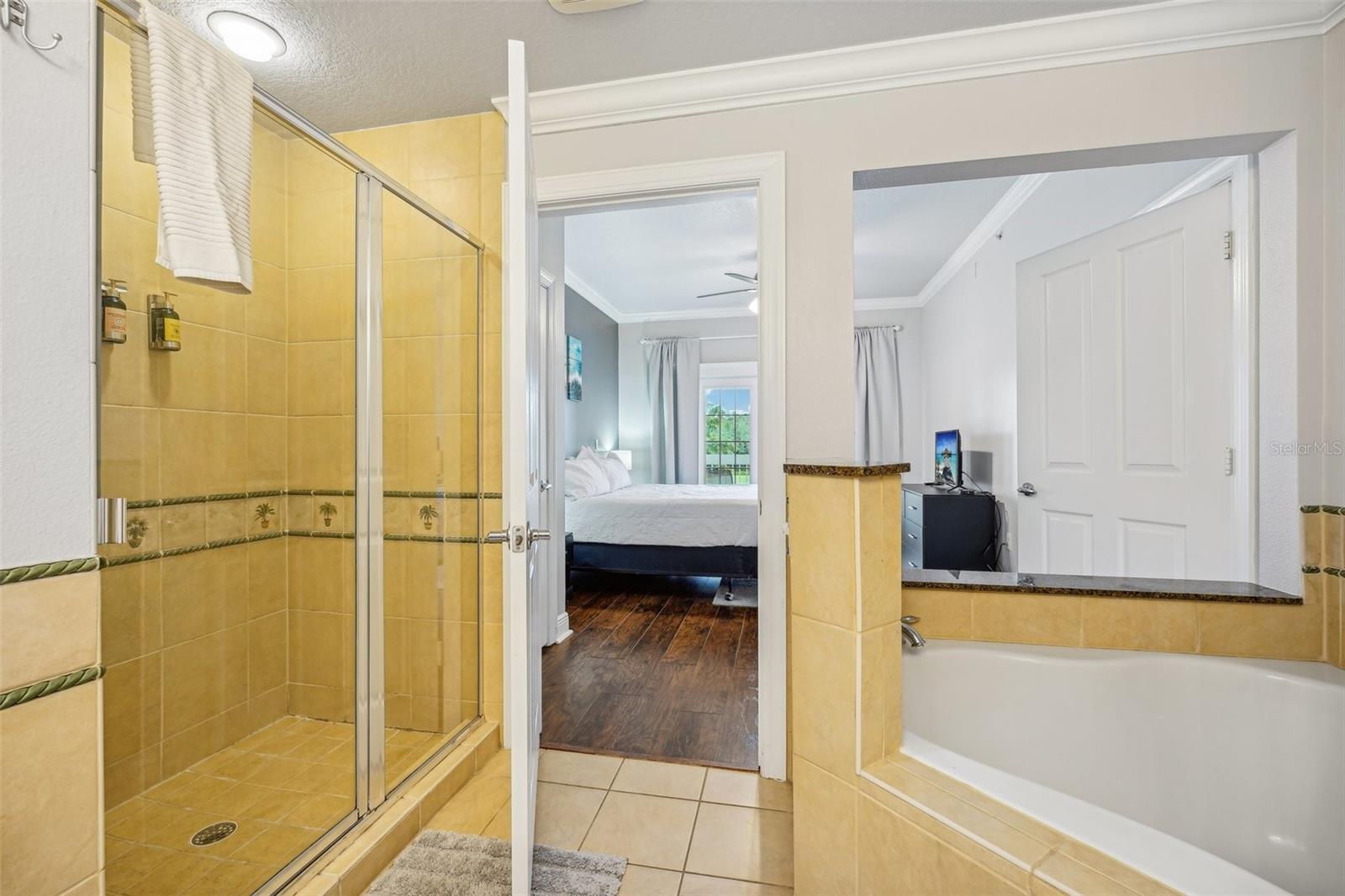 HERITAGE CROSSING CONDO PH 5 - Residential