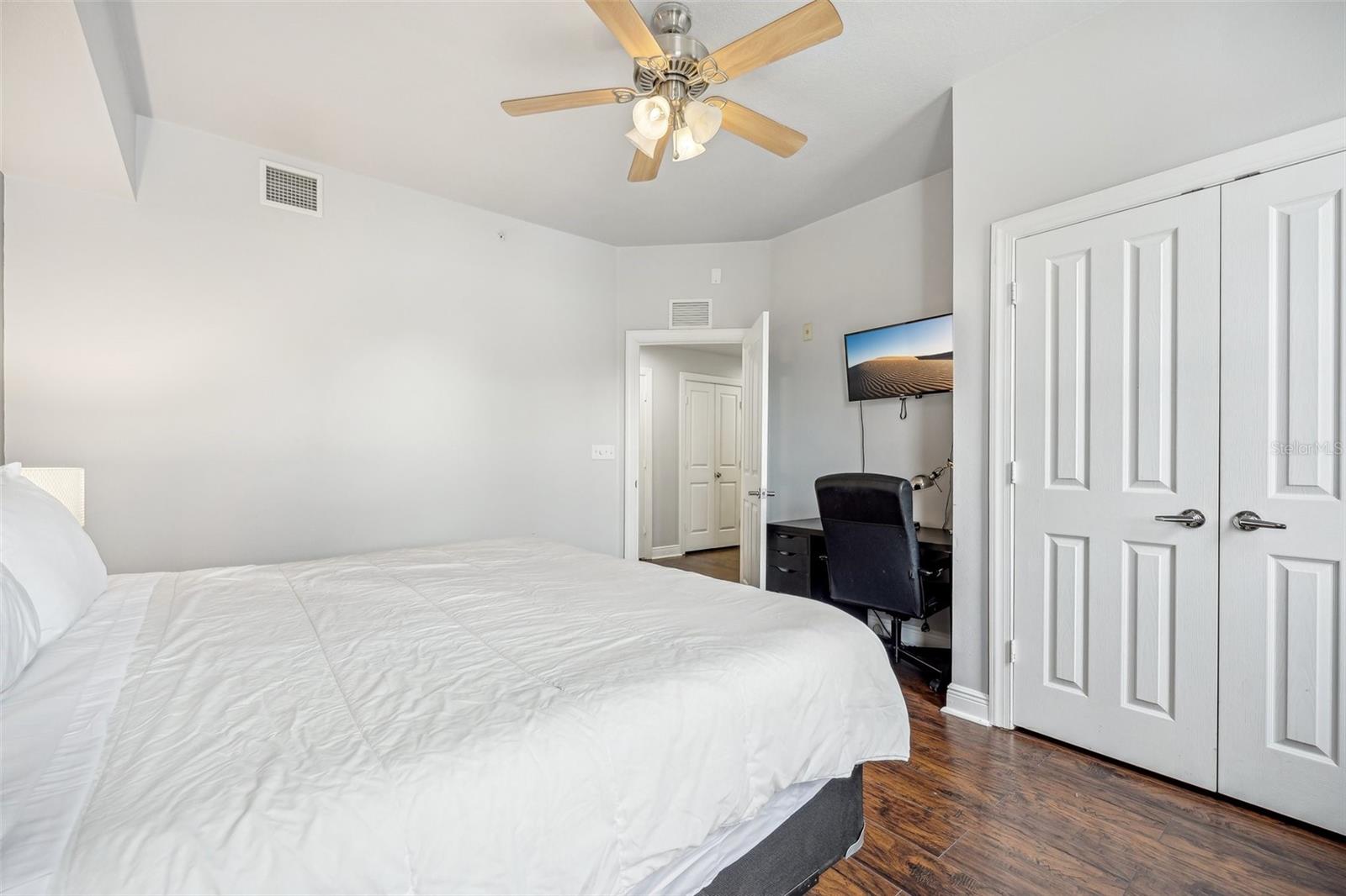 HERITAGE CROSSING CONDO PH 5 - Residential