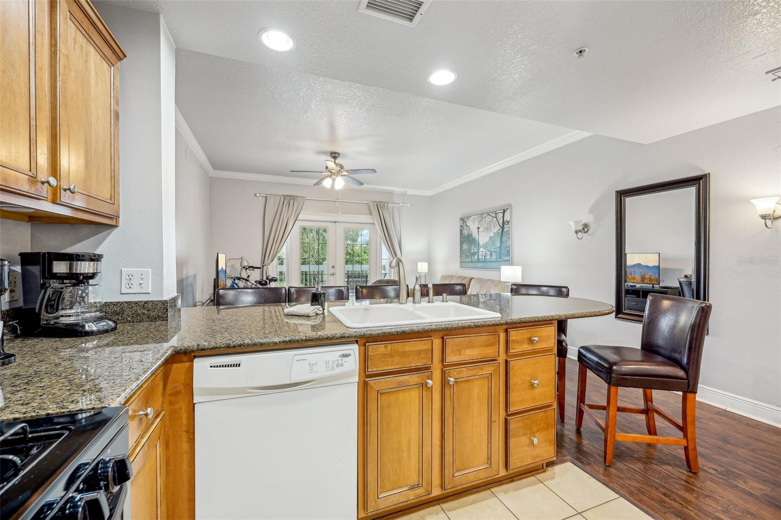 HERITAGE CROSSING CONDO PH 5 - Residential