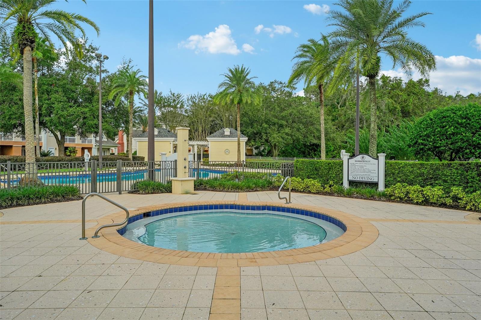 HERITAGE CROSSING CONDO PH 5 - Residential