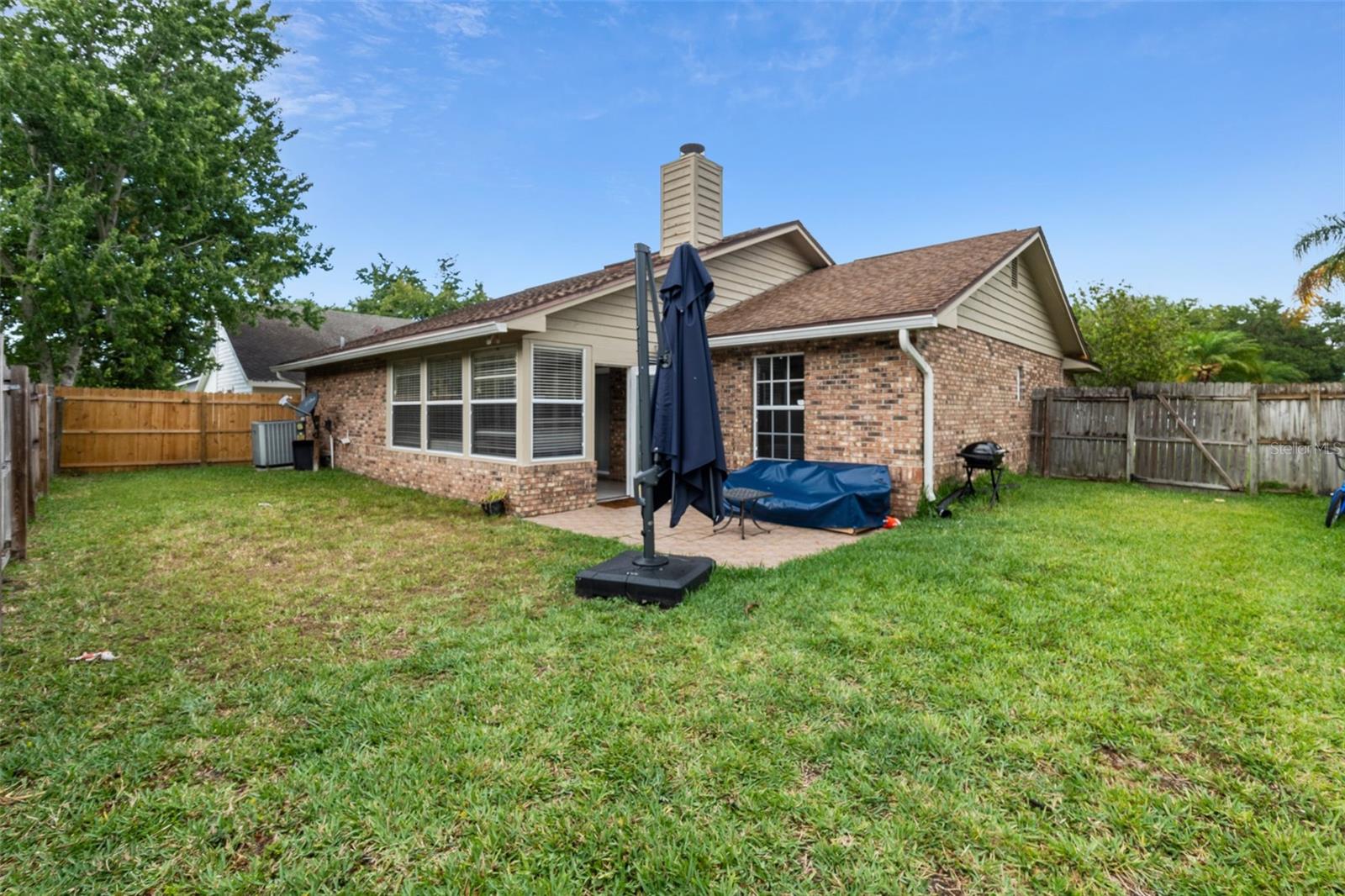 PELICAN BAY PH 03 UNIT 01 - Residential Lease