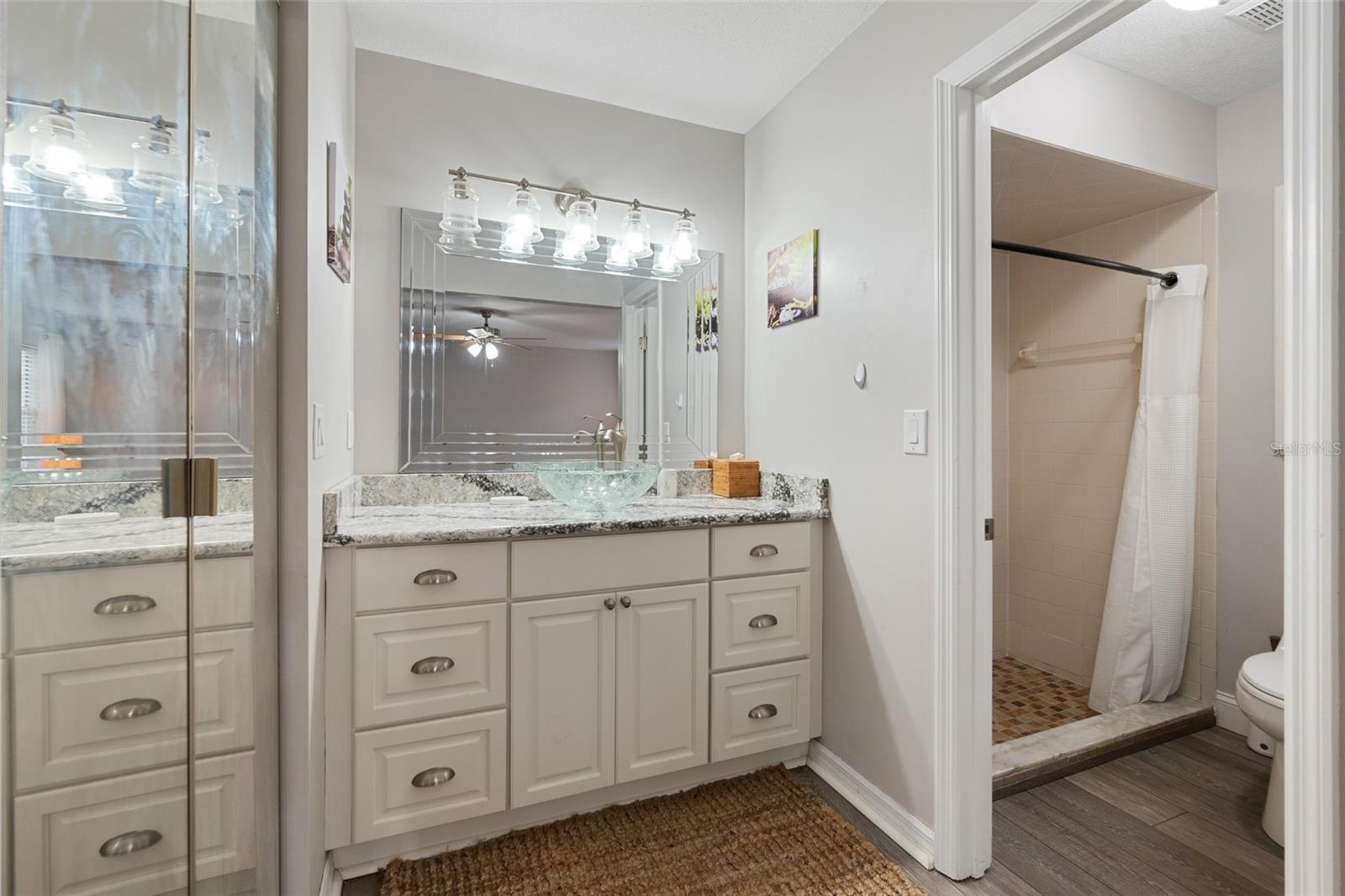 PELICAN BAY PH 03 UNIT 01 - Residential Lease