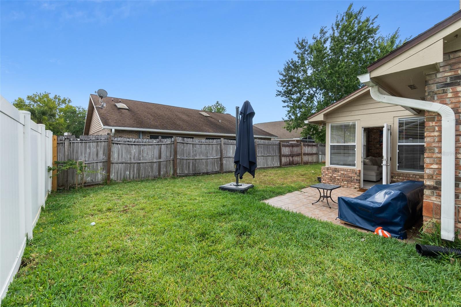 PELICAN BAY PH 03 UNIT 01 - Residential Lease