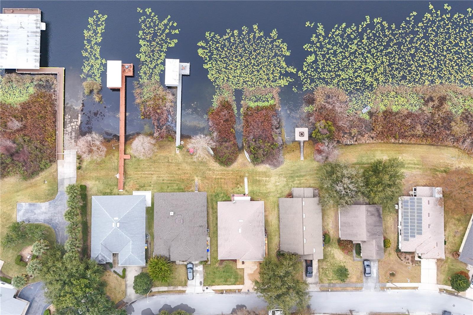 TAVARES LAKE SAUNDERS POINTE LT 01 - Residential