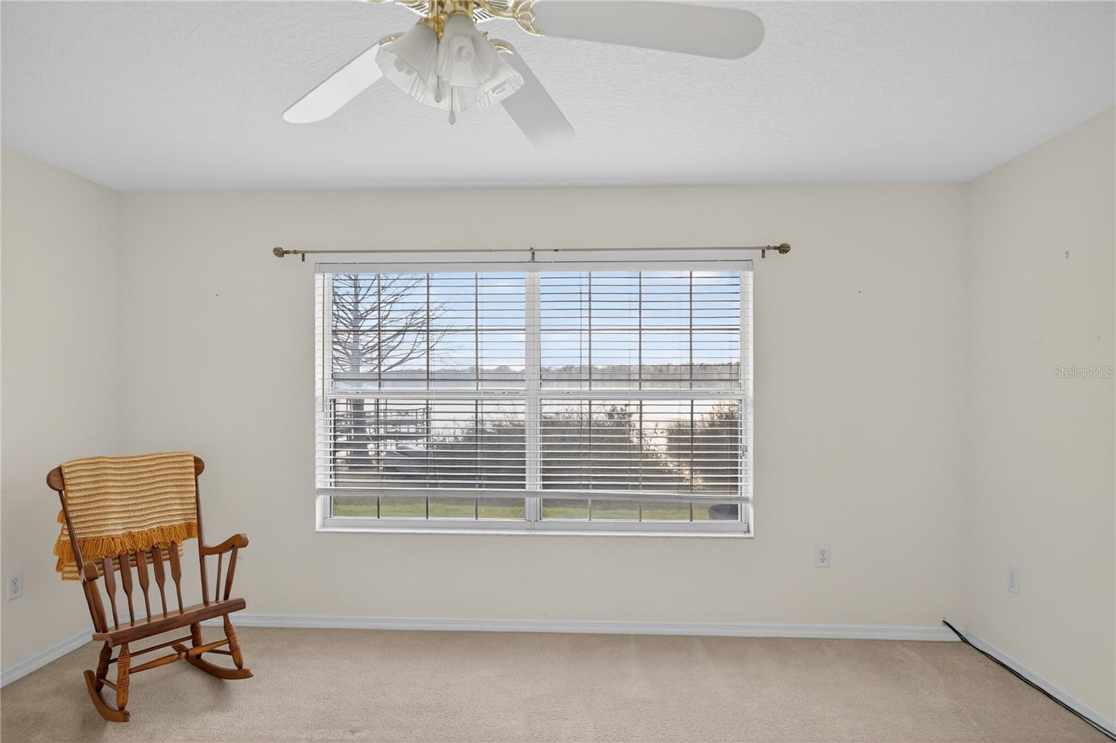 TAVARES LAKE SAUNDERS POINTE LT 01 - Residential