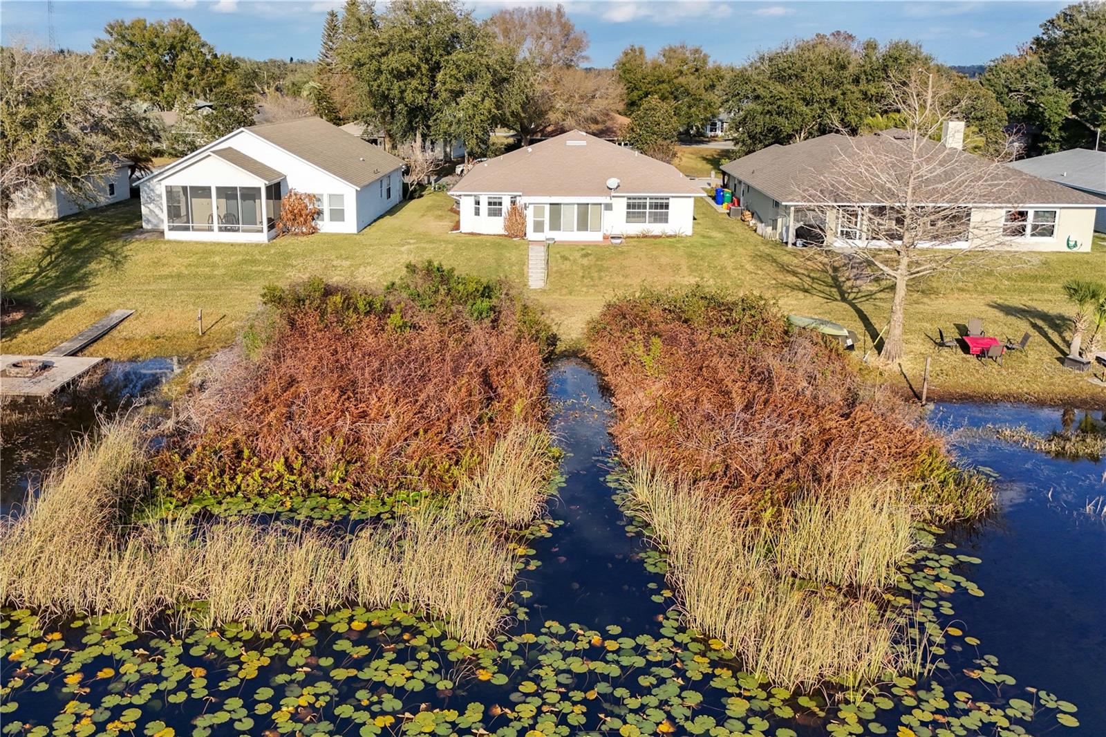 TAVARES LAKE SAUNDERS POINTE LT 01 - Residential