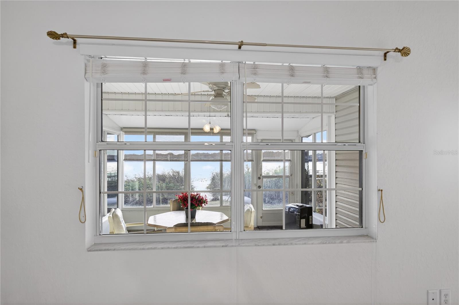 TAVARES LAKE SAUNDERS POINTE LT 01 - Residential