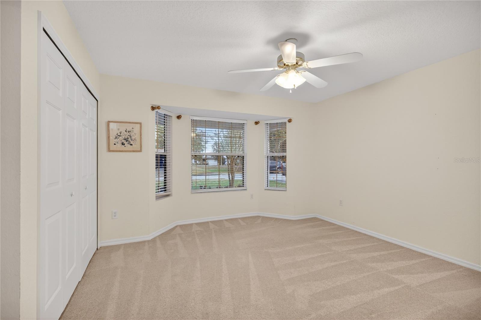 TAVARES LAKE SAUNDERS POINTE LT 01 - Residential