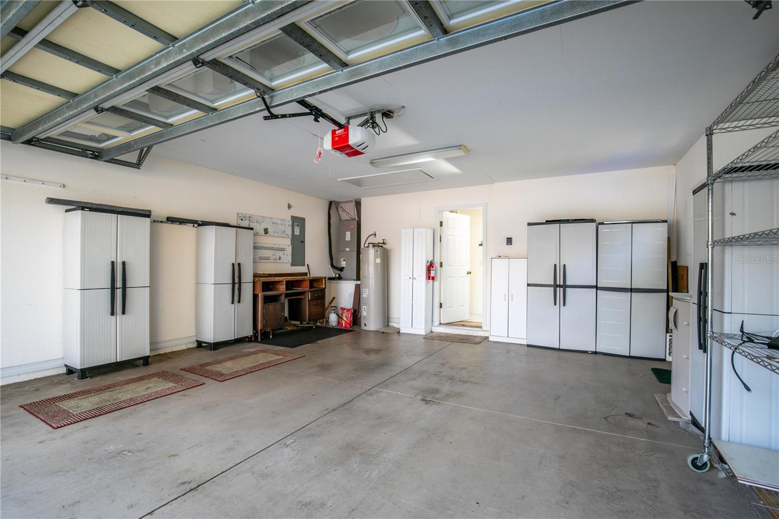 TAVARES LAKE SAUNDERS POINTE LT 01 - Residential