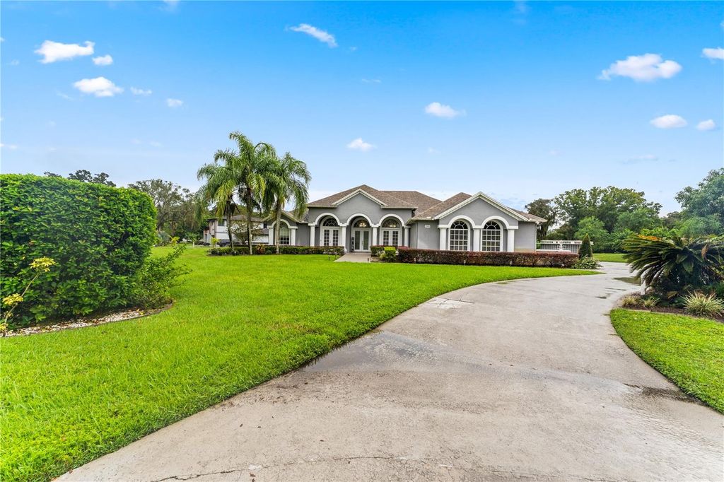 Photo of 2816 Sand Crane Lane, Kissimmee, FL 34744 (MLS # O6348012)