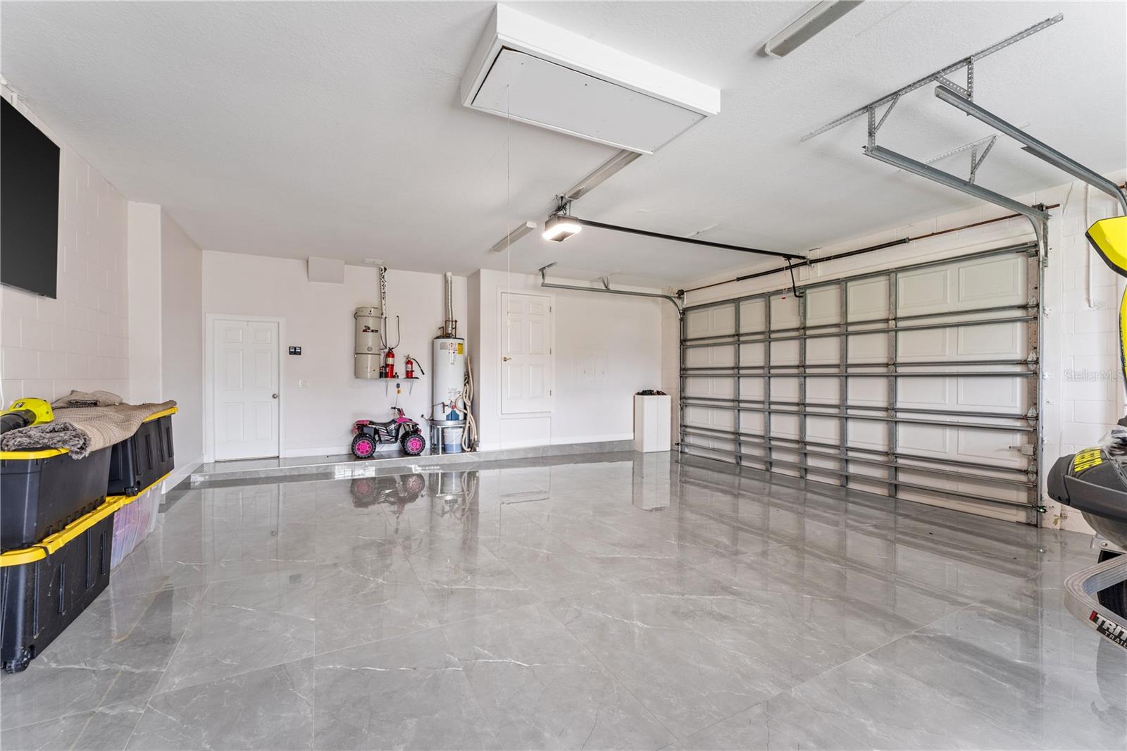 KENLEIGH OAKS - Residential