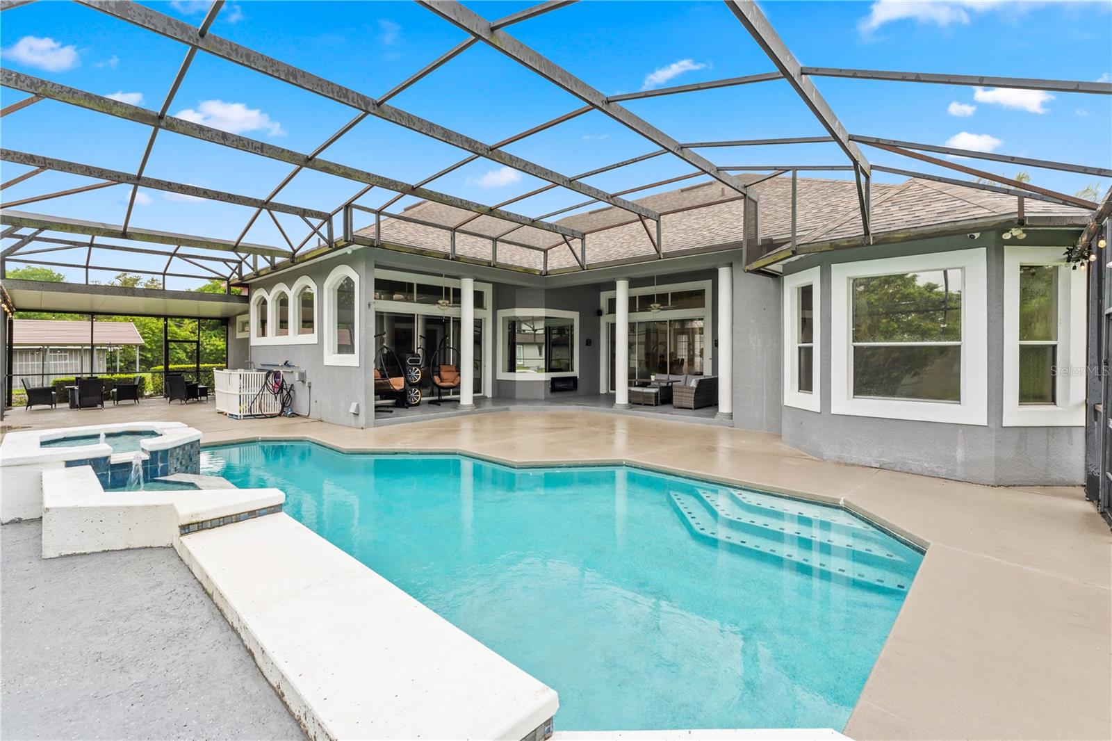 KENLEIGH OAKS - Residential
