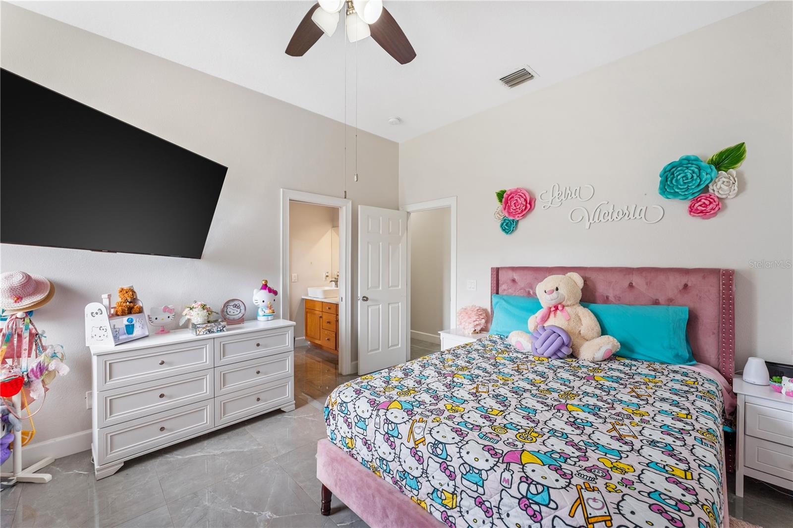 KENLEIGH OAKS - Residential