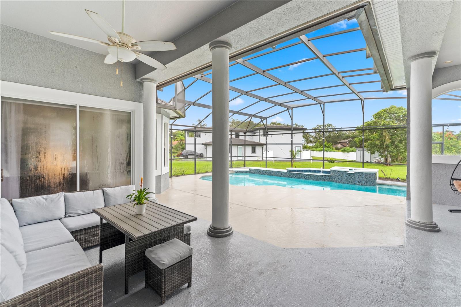 KENLEIGH OAKS - Residential