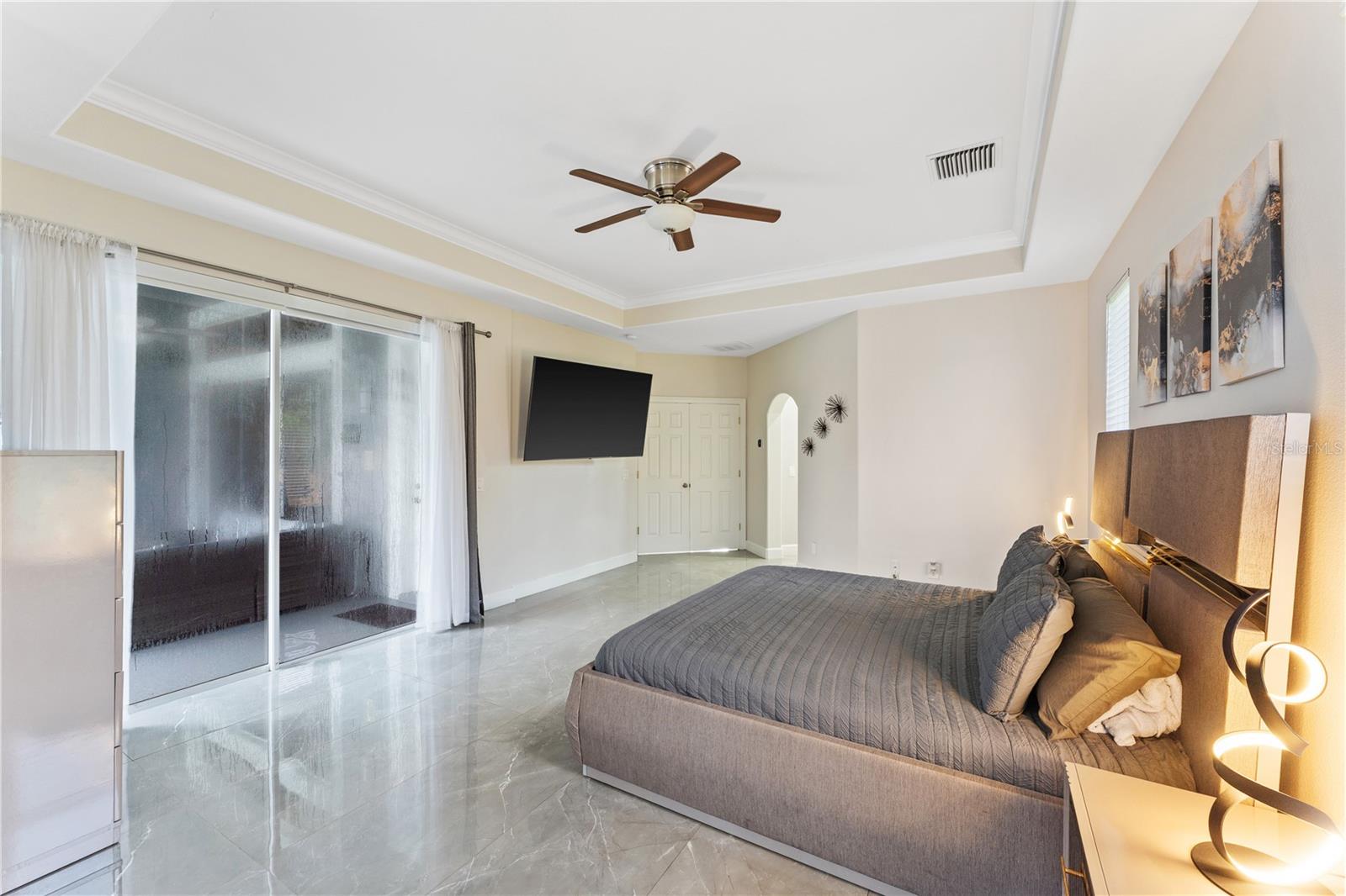 KENLEIGH OAKS - Residential