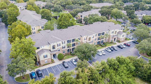 10205 COURTNEY PALMS BOULEVARD 304