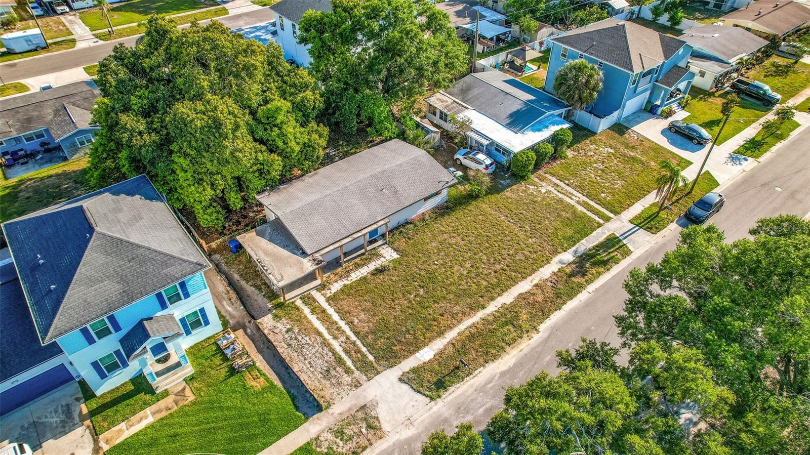 GANDY GARDENS 1 - Land