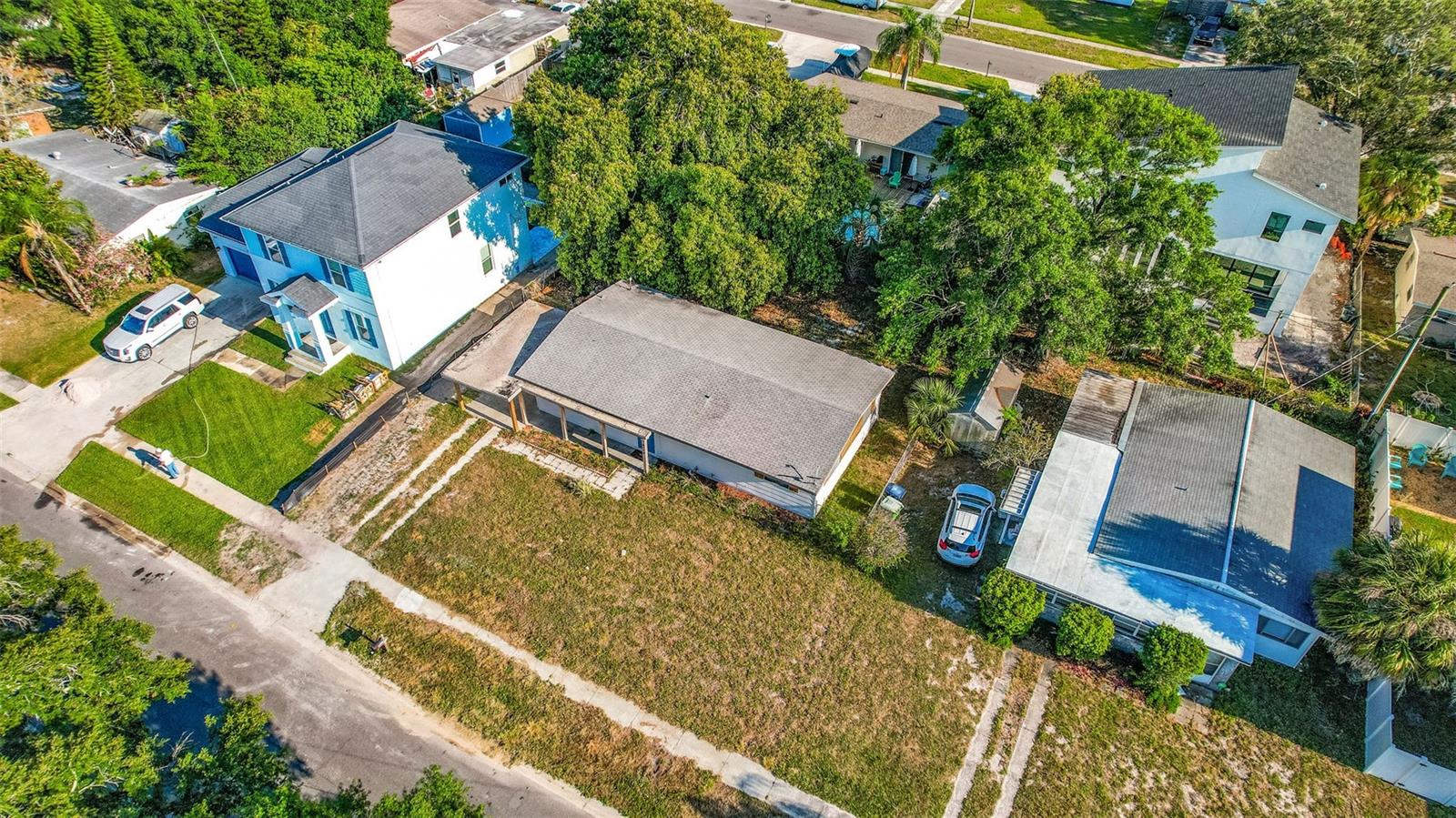 GANDY GARDENS 1 - Land