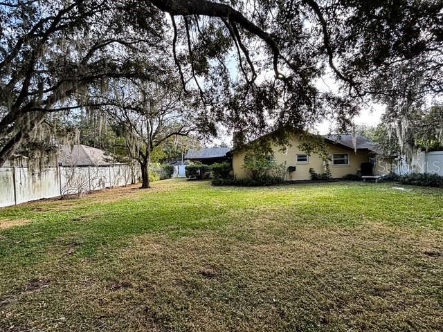 HOWEY GRIFFIN VILLAGE - Residential