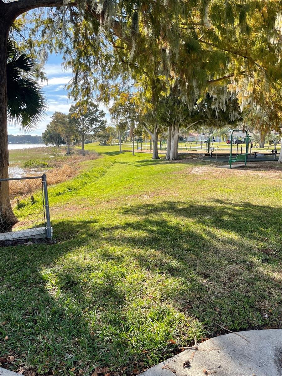 HOWEY GRIFFIN VILLAGE - Residential