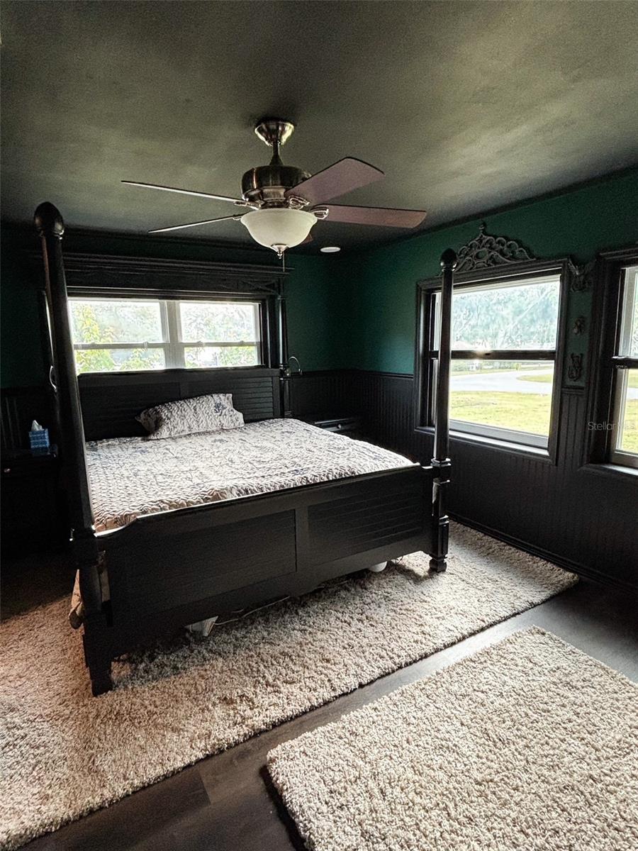 HOWEY GRIFFIN VILLAGE - Residential