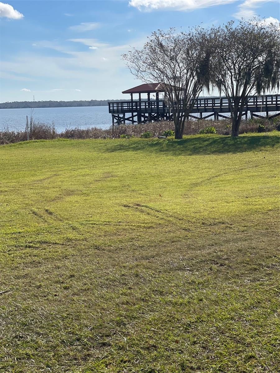 HOWEY GRIFFIN VILLAGE - Residential