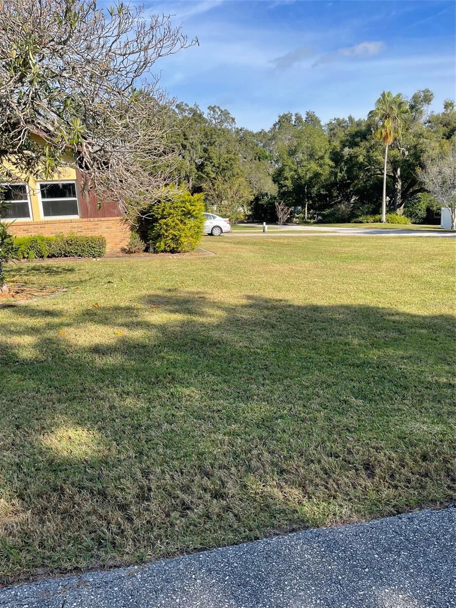 HOWEY GRIFFIN VILLAGE - Residential