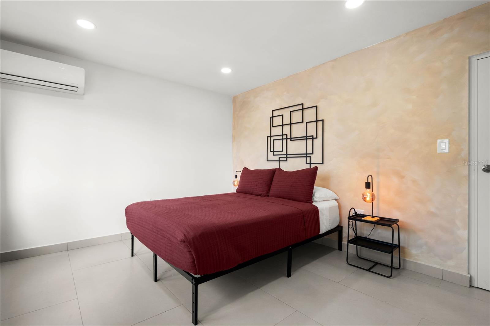 SANTURCE - Residential Lease