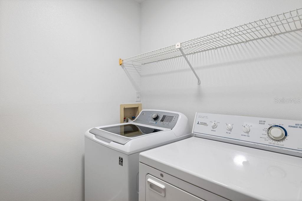 LAKE PINELOCH VILLAGE CONDO 03 - Residential