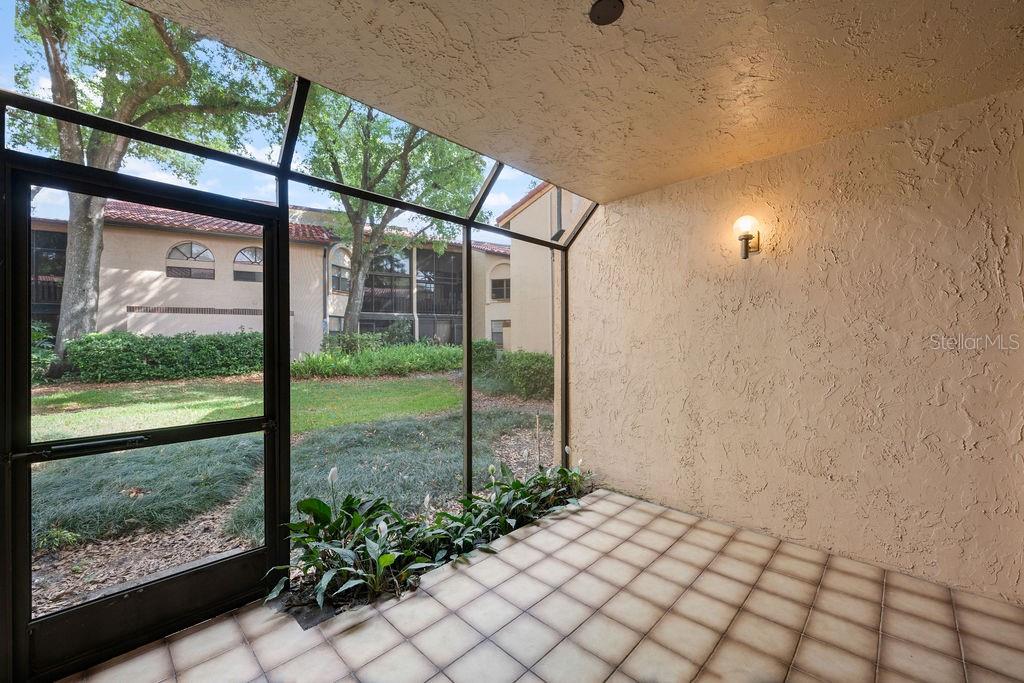 LAKE PINELOCH VILLAGE CONDO 03 - Residential