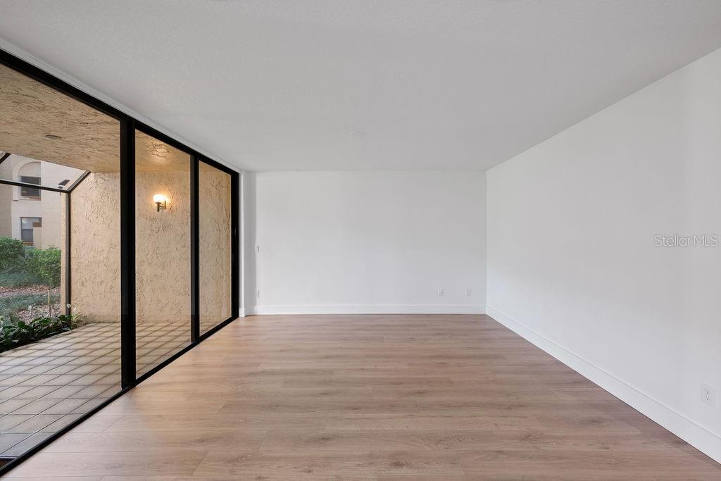 LAKE PINELOCH VILLAGE CONDO 03 - Residential