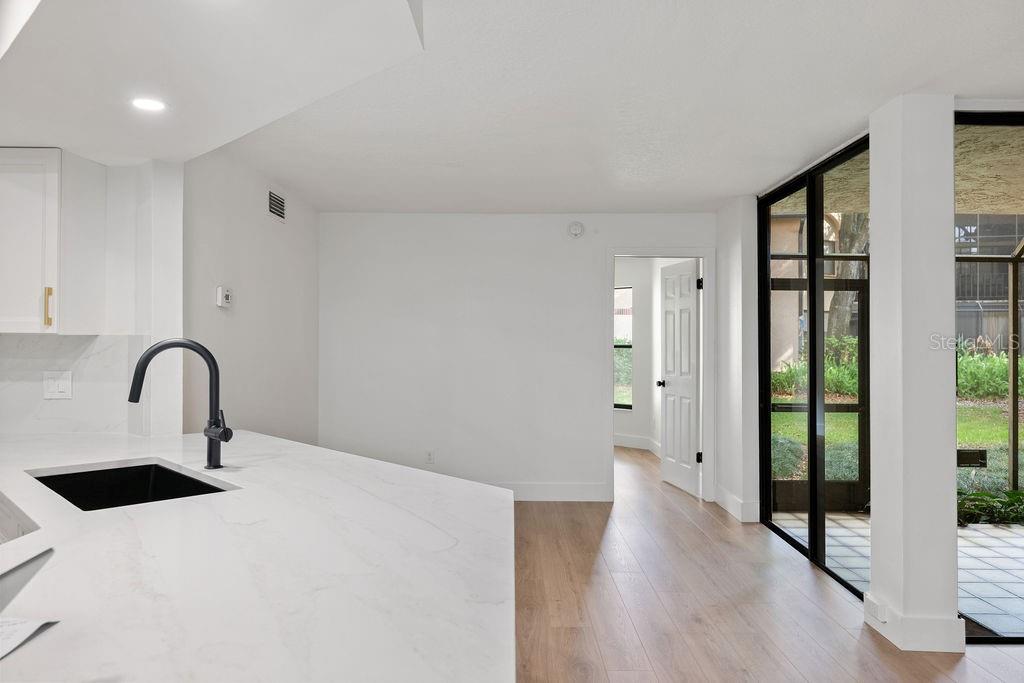 LAKE PINELOCH VILLAGE CONDO 03 - Residential