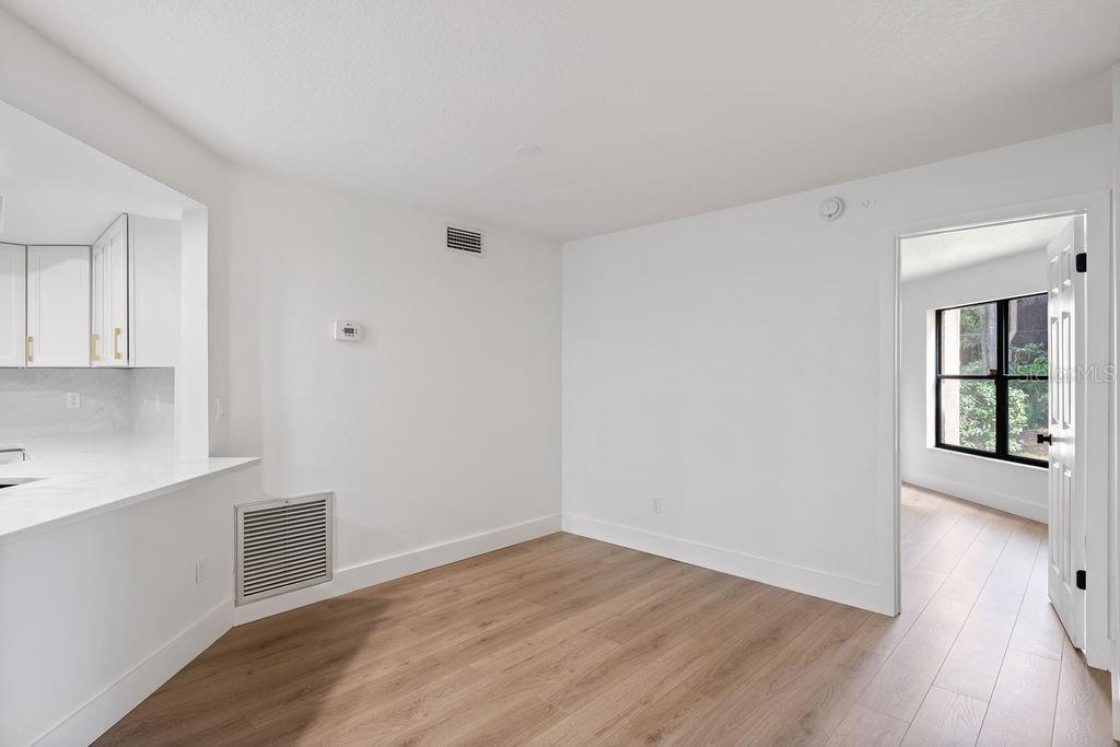 LAKE PINELOCH VILLAGE CONDO 03 - Residential