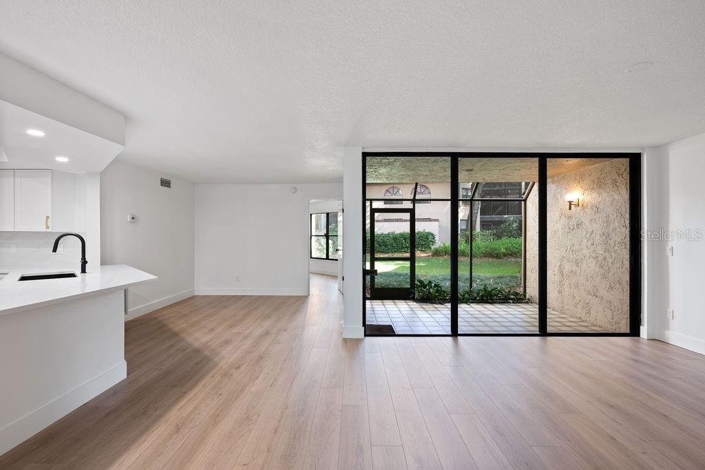 LAKE PINELOCH VILLAGE CONDO 03 - Residential