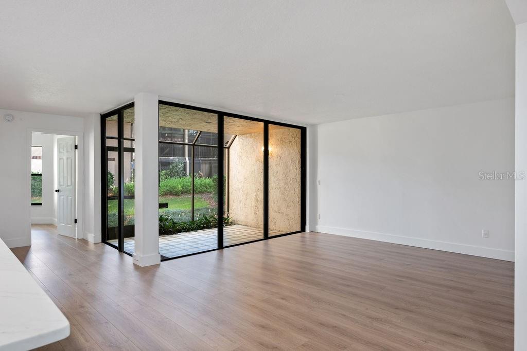 LAKE PINELOCH VILLAGE CONDO 03 - Residential