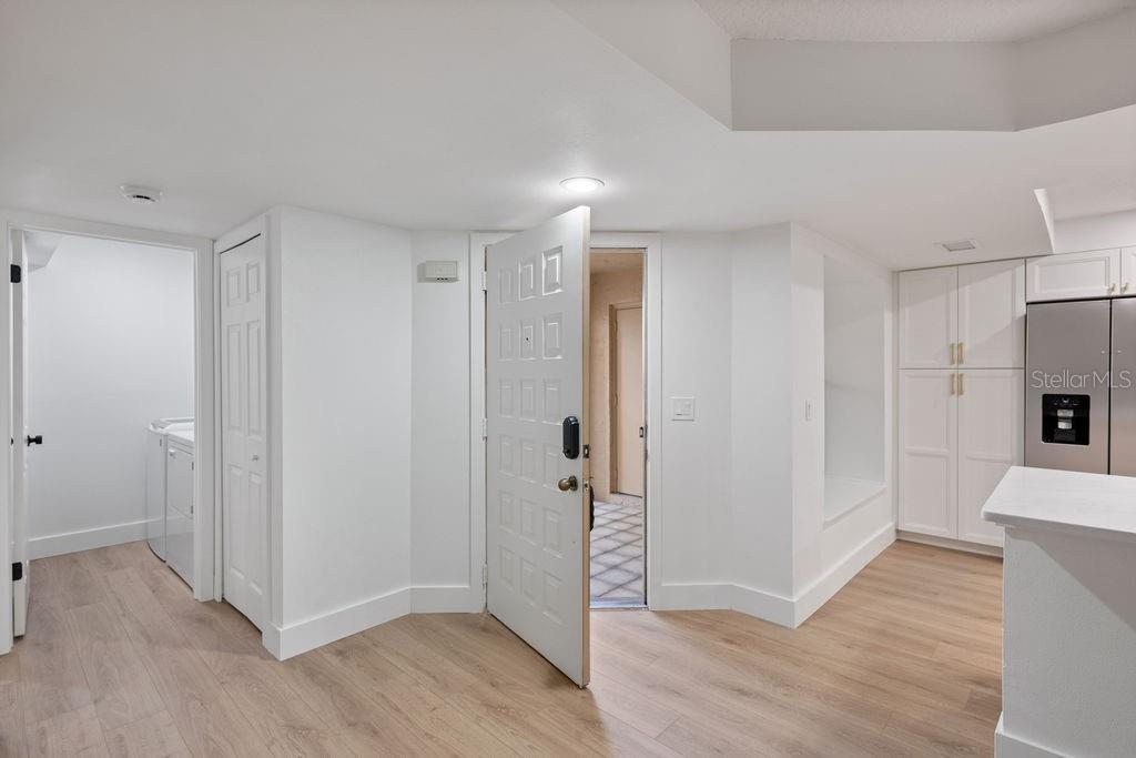 LAKE PINELOCH VILLAGE CONDO 03 - Residential