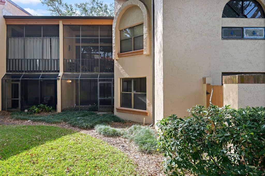 LAKE PINELOCH VILLAGE CONDO 03 - Residential