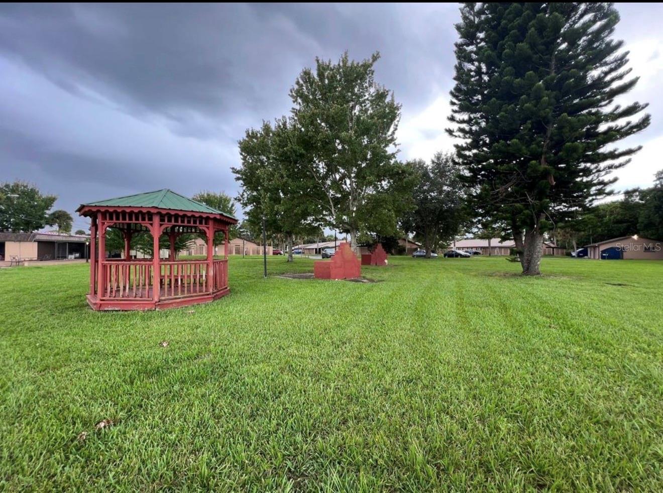 LAKE KATHRYN VILLAGE - Residential Lease